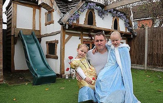 £5,000 и 150 часов работы: цена сказочного домика для маленьких принцесс