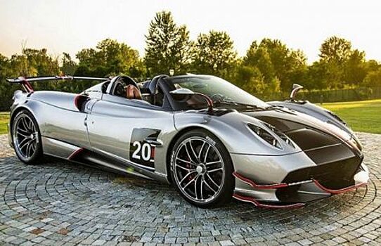 Pagani показал свой новый суперкар в виде матрицы