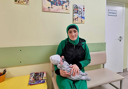 Уральские благотворители организовали спецборт для спасения младенца