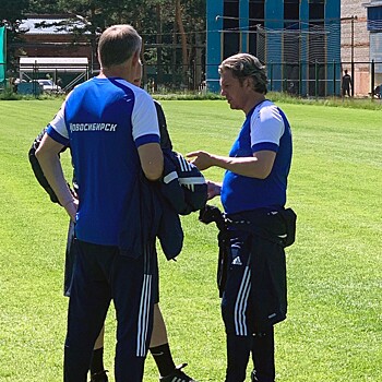 Футболисты ФК «Новосибирск» начали тренировки под руководством нового главного тренера