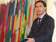 Власти Болгарии опровергли информацию о поставках оружия в Сирию