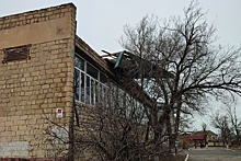 В Каспийске ветер повредил крыши двух школ
