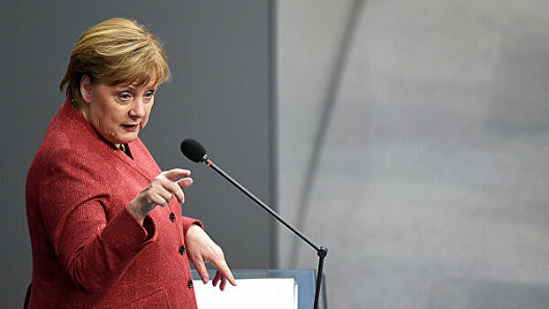 Меркель призвала ЕС развивать новые вооружения