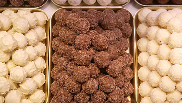 Шоколадный континент завалили российскими конфетами
