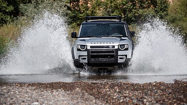 Подтверждены сроки появления в России нового Land Rover Defender