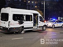 У Московского рынка в Казани столкнулись трамвай и автобус