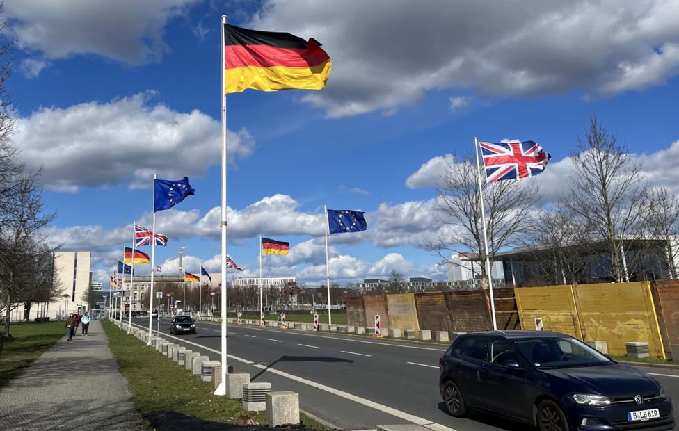 Zaskrbljenost glede demokracije narašča v zahodnih državah, kaže mednarodna raziskava