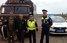 Свердловские полицейские помогли застрявшим на трассе туристам из Германии