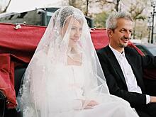 Знаменитости высказались о гостевом браке Ксении Собчак и Константина Богомолова