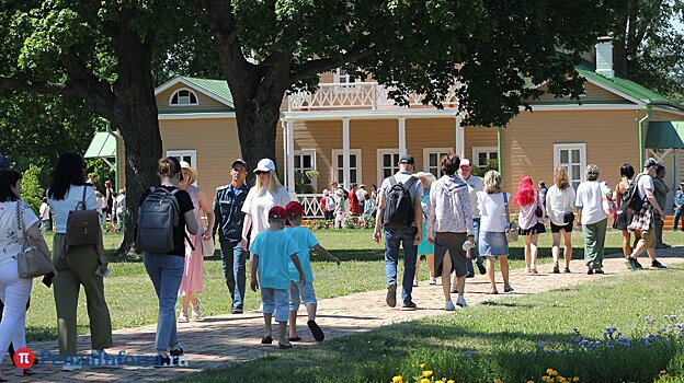 В «Тарханах» в 2025 году отреставрируют барский дом