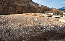 У ГЭС "Своге" в Болгарии образовалась мусорная свалка