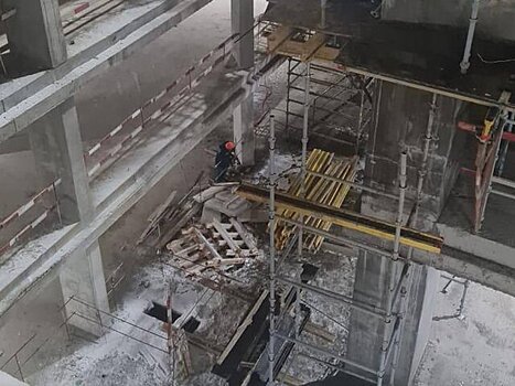 Прокуратура взяла на контроль расследование обрушения строительных лесов в Москве