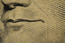 Так ли просто Америке отменить доллар?
