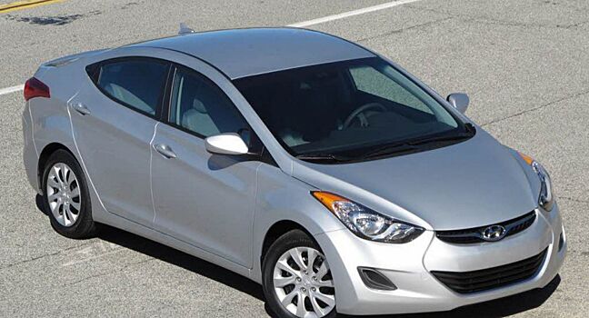 Владельцы назвали достоинства и недостатки Hyundai Elantra пятого поколения
