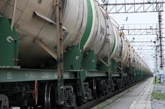 Снижение выручки в грузоперевозках на ж/д транспорте за три месяца достигло 56,8 млрд рублей – оценка ИПЕМ