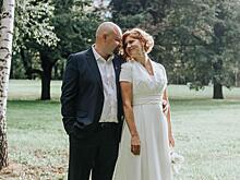 С годовщиной нас! Елена Бирюкова поделилась свадебными фото