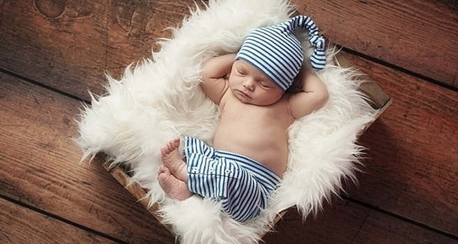 Как правильно одевать новорождённого в тёплое время года