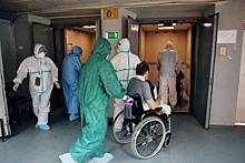 Лифт с пациентами сорвался и упал в шахту в российской больнице