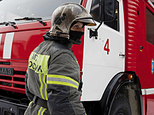 Пожарные потушили возгорание в многоквартирном жилом доме в Салехарде