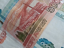 Начальник управления образования Троицкого района обвиняется в присвоении денег