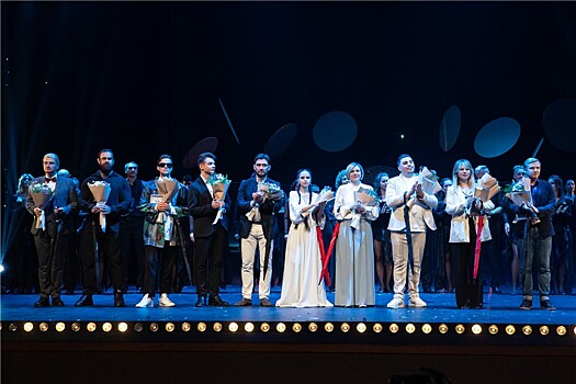 Нано-опера выбрала своих героев