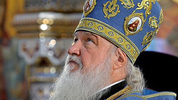 СМИ: Борт патриарха Кирилла приземлился в Орле