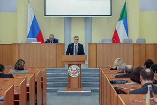 Расходы на Верховный Совет Хакасии выросли в новом варианте бюджета