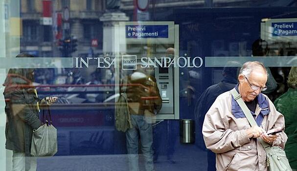 Итальянский Intesa Sanpaolo хочет купить крупный банк в РФ