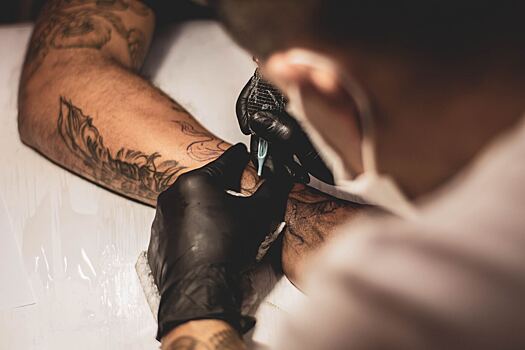 Названа главная причина делать городские татуировки