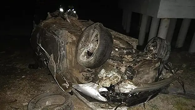 В Адыгее автомобиль сорвался с моста, трое погибли