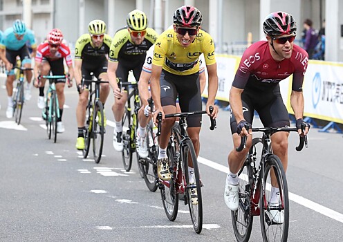 Датский гонщик Йонас Вингегор выиграл 18-й этап «Тур де Франс»