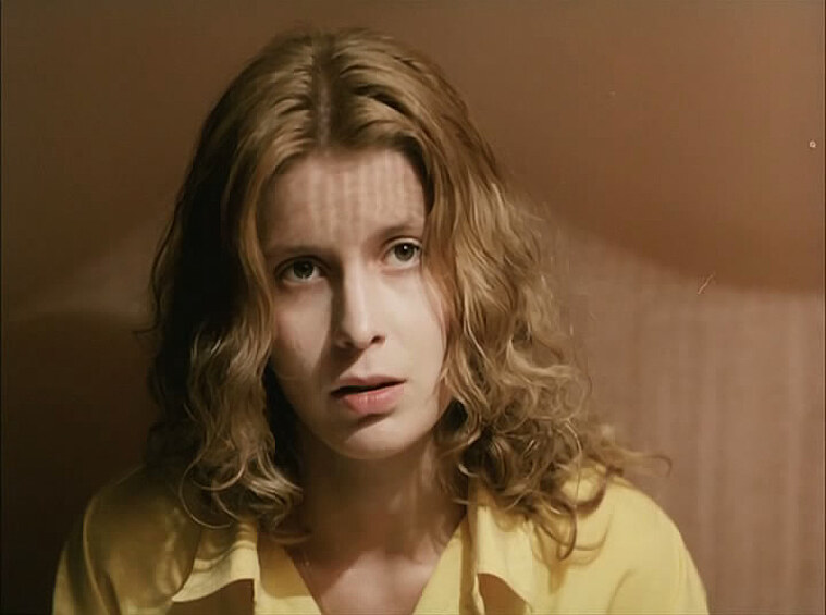 Ирину Метлицкую, звезду театра Виктюка и таких фильмов, как "Куколка" и "Палач", убил в 1997 году острый лейкоз. Ей было всего 35 лет.