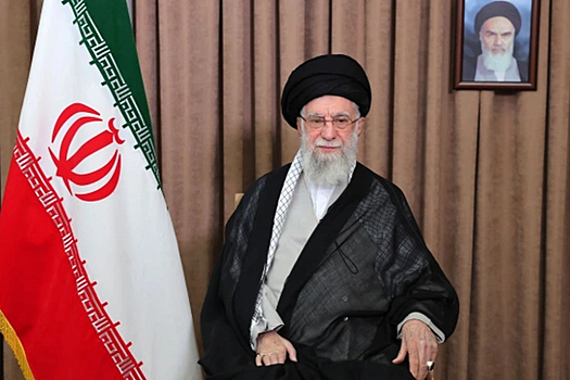 На Западе сообщили о возможности бегства Хаменеи в Россию