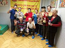 Посетители центра социального обслуживания «Ново-Переделкино» приняли участие в спортивных конкурсах