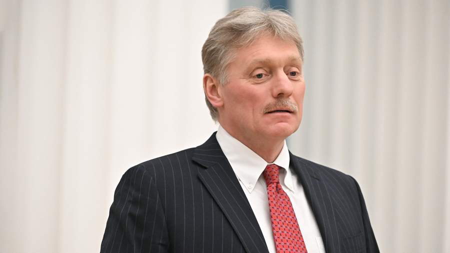 Песков ответил, почему Путин не принял решение о начальниках двух управлений в АП