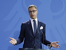 Стубб назвал преждевременными обсуждения отправки финских миротворцев на Украину