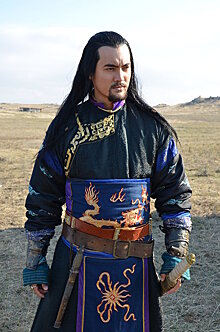 Топ-9 казахстанских красавцев, которыми любуются кыргызстанки