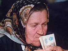 «У нас, как всегда, бестолковщина». Как кризы ломали жизнь людей