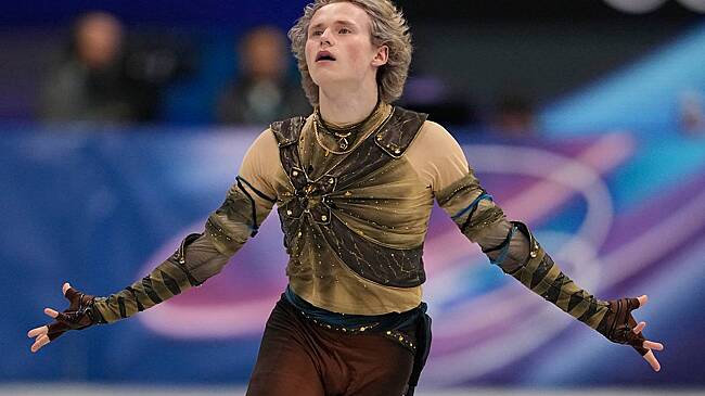 Малинин выиграл короткую программу фигуристов-одиночников на Олимпиаде