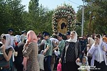 В Оренбурге крестный ход собрал несколько тысяч человек