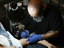 Маникюр, татуаж, пирсинг. Где можно заразиться гепатитом С