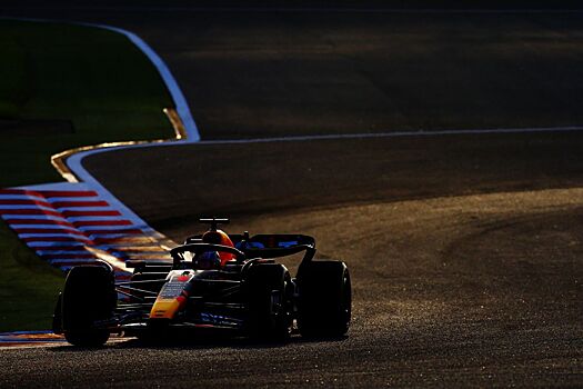 Экс-пилот Формулы-1 Дэвидсон назвал расклад сил на Гран-при Бахрейна по итогам тестов Ф-1