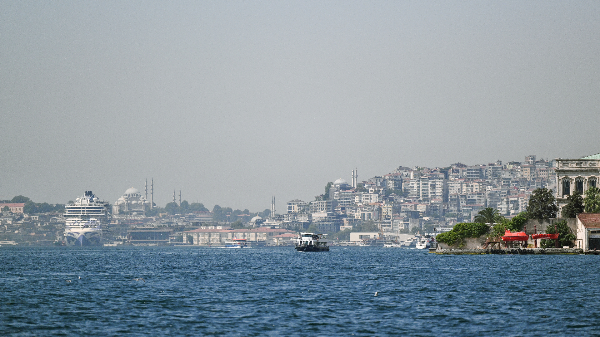 Посольство России в Турции опровергло информацию о вилле на Босфоре