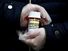 В США решили прекратить испытания гидроксихлорохина для борьбы с COVID-19