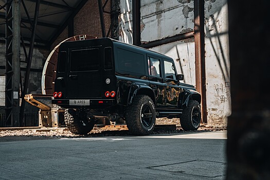 Компания Ares Design подготовила эксклюзивный Land Rover Defender V8