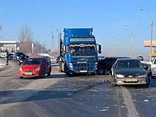 В массовом ДТП на объездной Ново-Ленино в Иркутске пострадали три человека