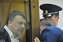 Экс-полковника СКР Максименко содержат в одиночной камере, которой нет