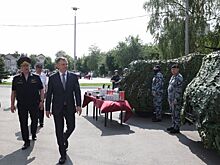 Юрий Слюсарь передал Росгвардии новые внедорожники, оборудованные для защиты неба в Ростовской области