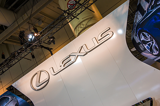 В РФ начался прием заказов на обновленный Lexus LX