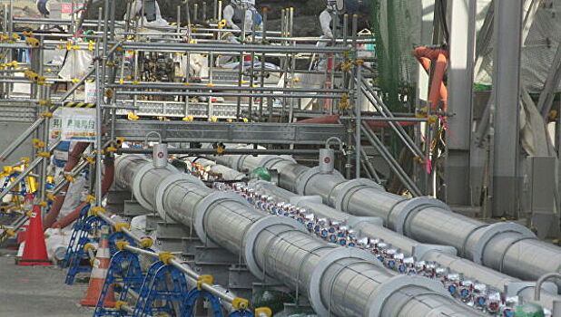 Цистерны с водой на «Фукусиме-1» сместились после землетрясения